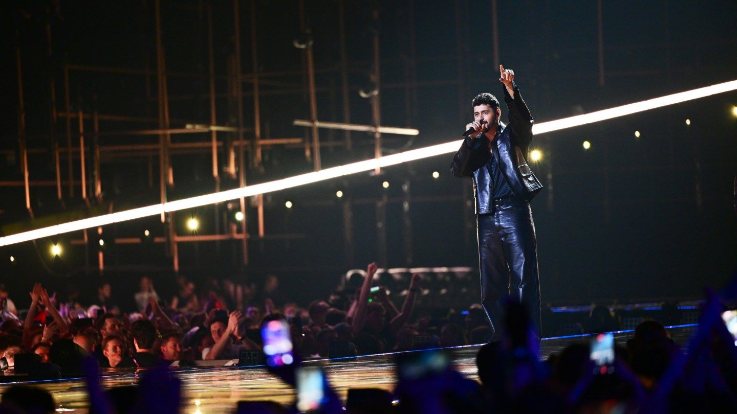 Noam Bettan Faces Eurovision Challenges in Vienna