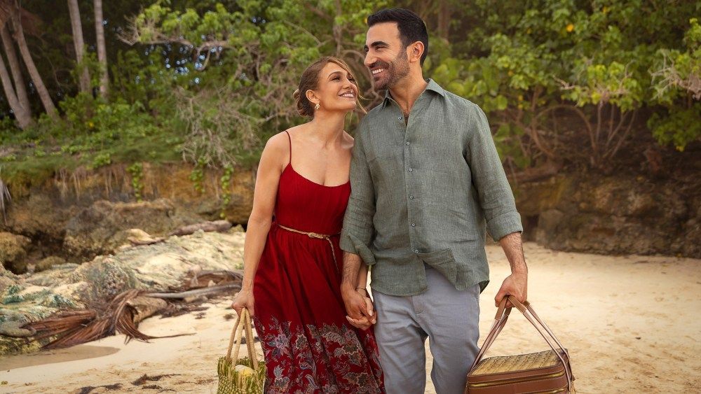 Jennifer Lopez Shines in 'Office Romance'