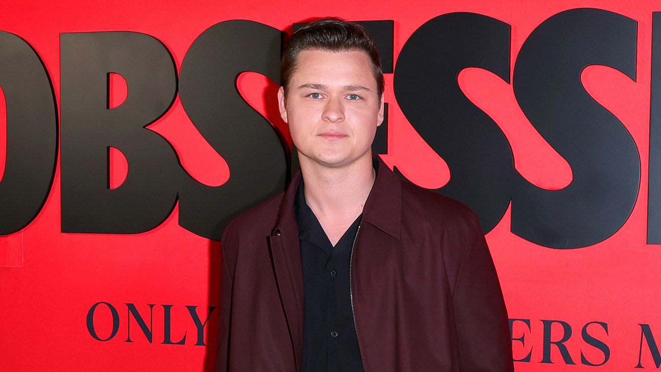 Cooper Tomlinson Reveals 'Obsession' Journey