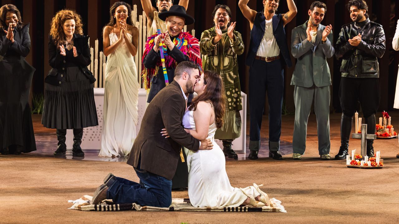 Romeo & Juliet Opening Features Real Wedding