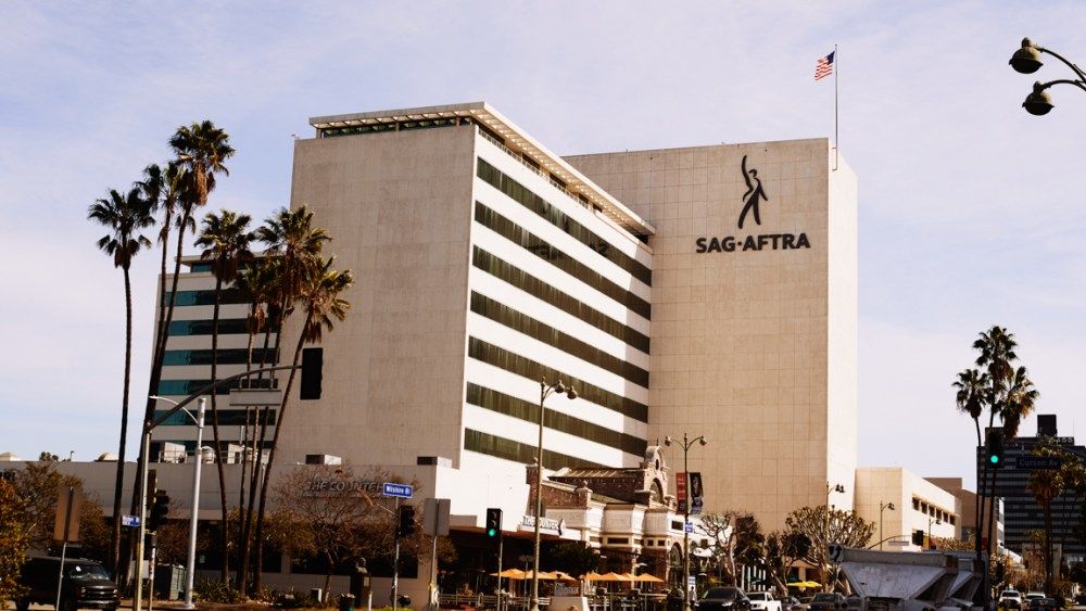 SAG-AFTRA Approves AI Contract and Pension Merger