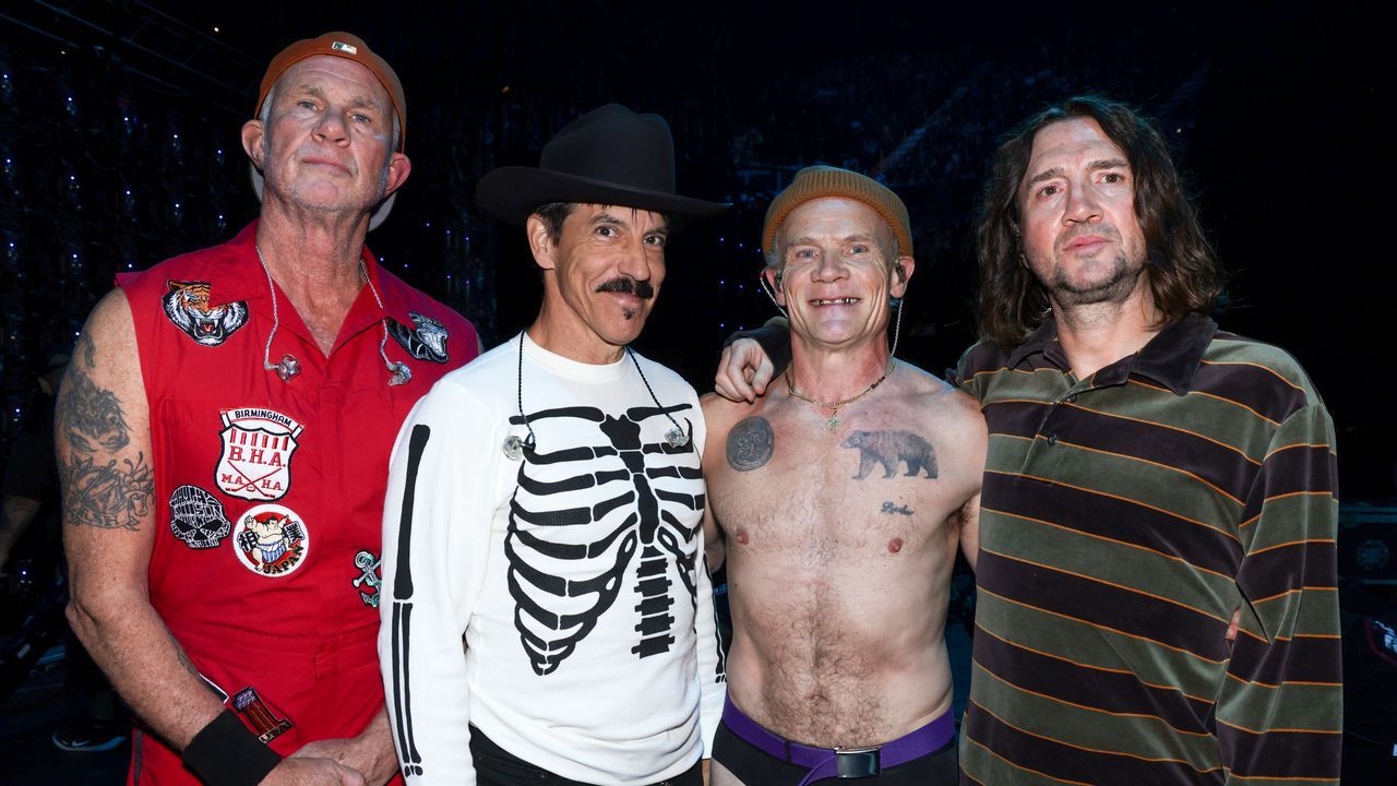 Red Hot Chili Peppers Sell Catalog for $300 Million
