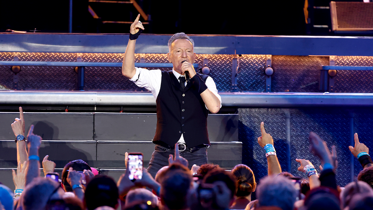 Springsteen Concludes Tour with Philly Finale