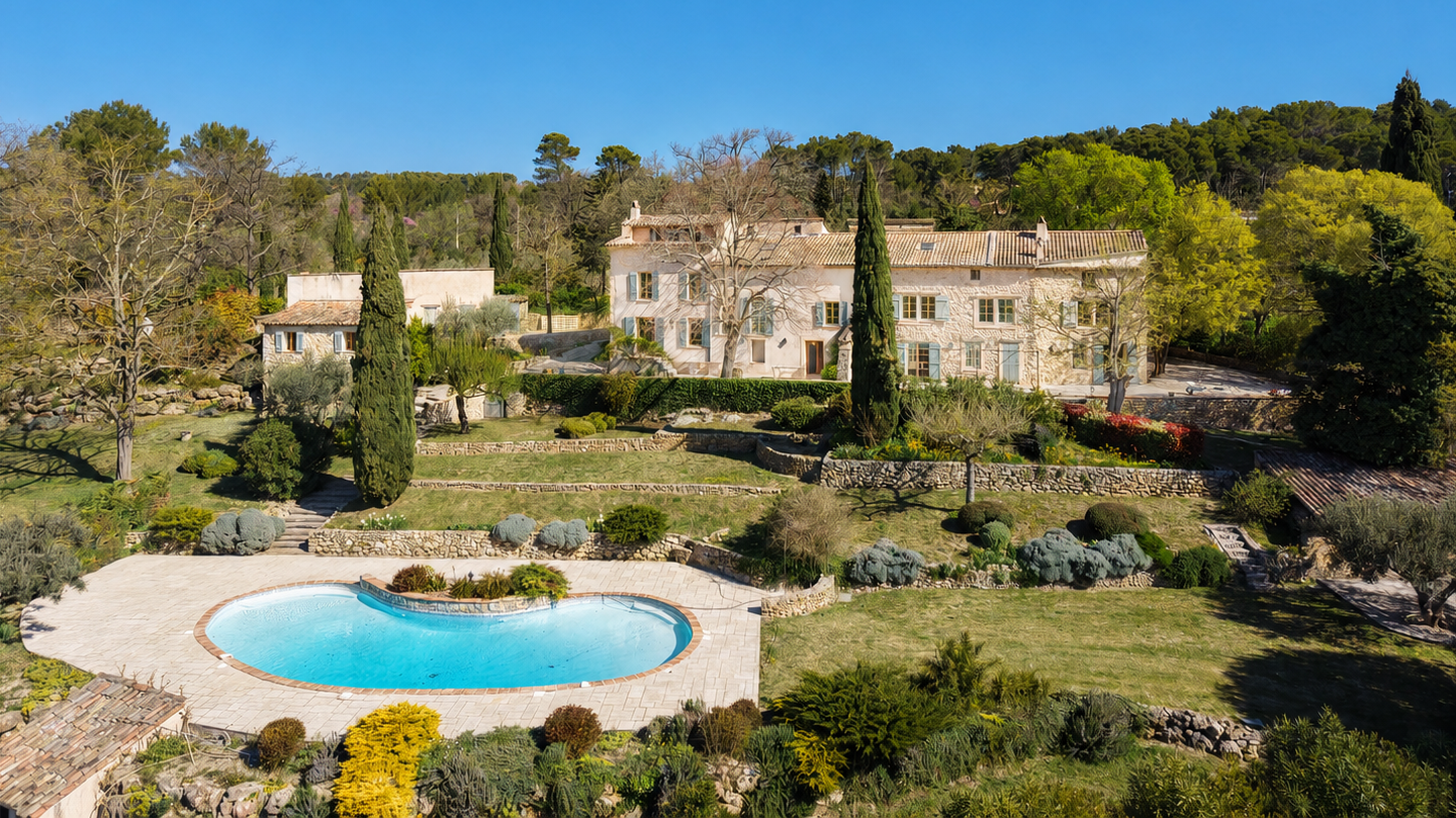 Luxury Hideaway: Château de Berne in Provence