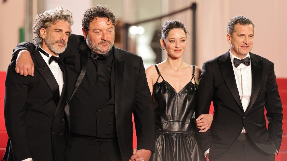 Marion Cotillard's 'Karma' Wins Ovation at Cannes