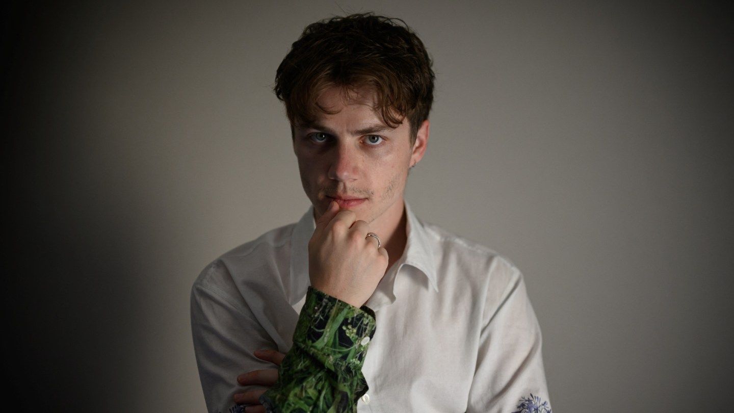 Félix Lefebvre Immerses in WWII Role for 'Moulin'