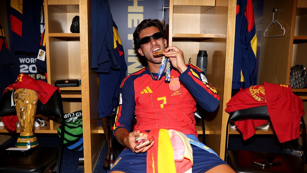 Ferran Torres' Winning Hair Takes the Spotlight