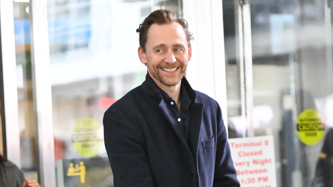Tom Hiddleston's Perfect Airport Style