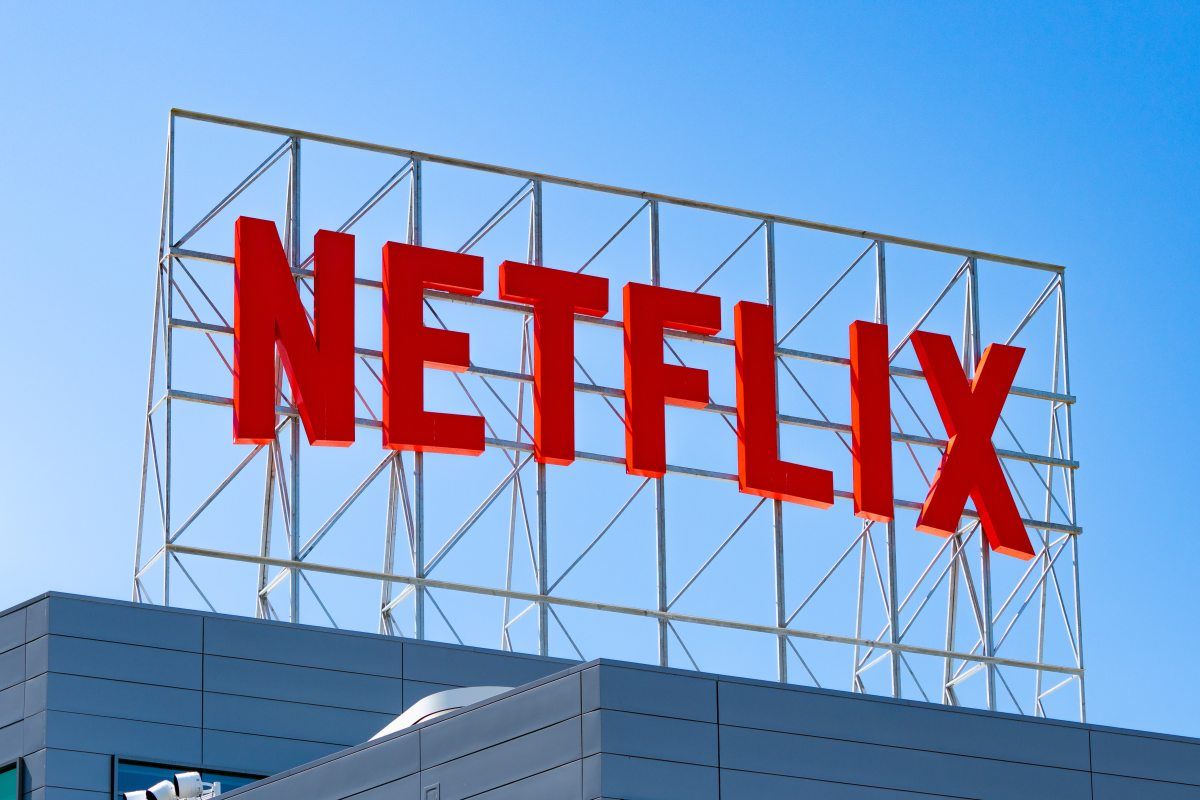 Netflix Faces Challenges in Binge-Watching Era